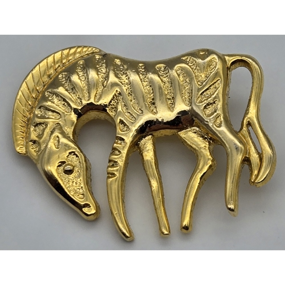 Vintage Gold Tone Zebra Brooch Pin Safari Animal‎ Wildlife Classic Jewelry